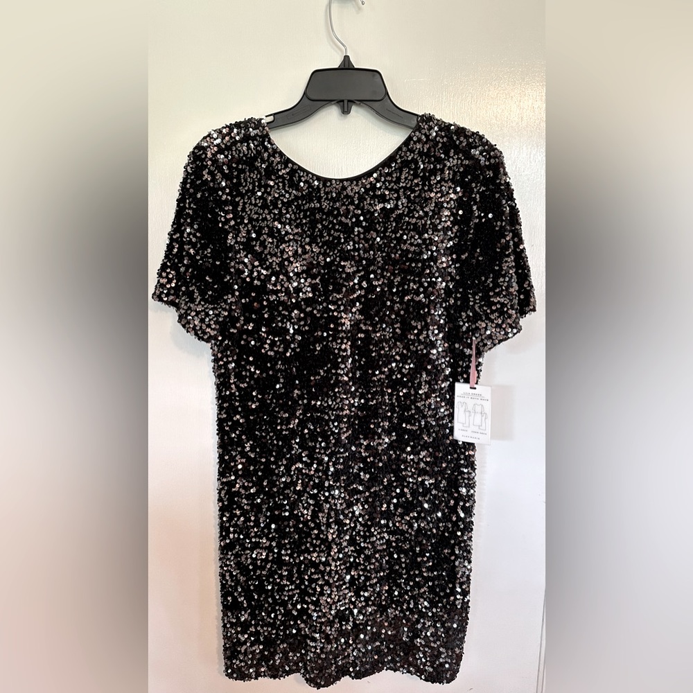 Lila Sequin Velvet Reversible Crew to V-Neck Short Sleeve Dress - Black